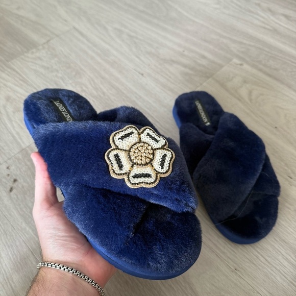 laines London Shoes - Classic Laines Slippers Size Large Color Blue